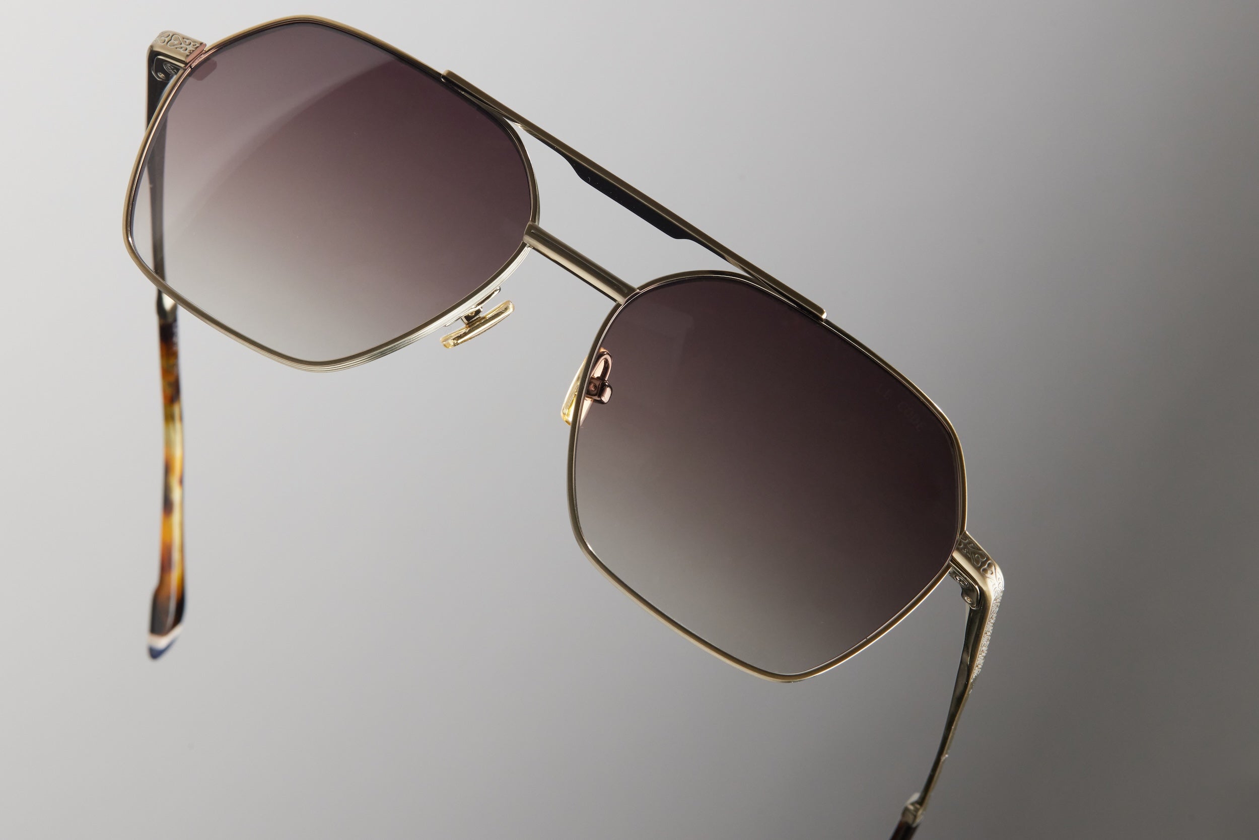 COACH - SHINY BRONZE / GRADIENT BROWN