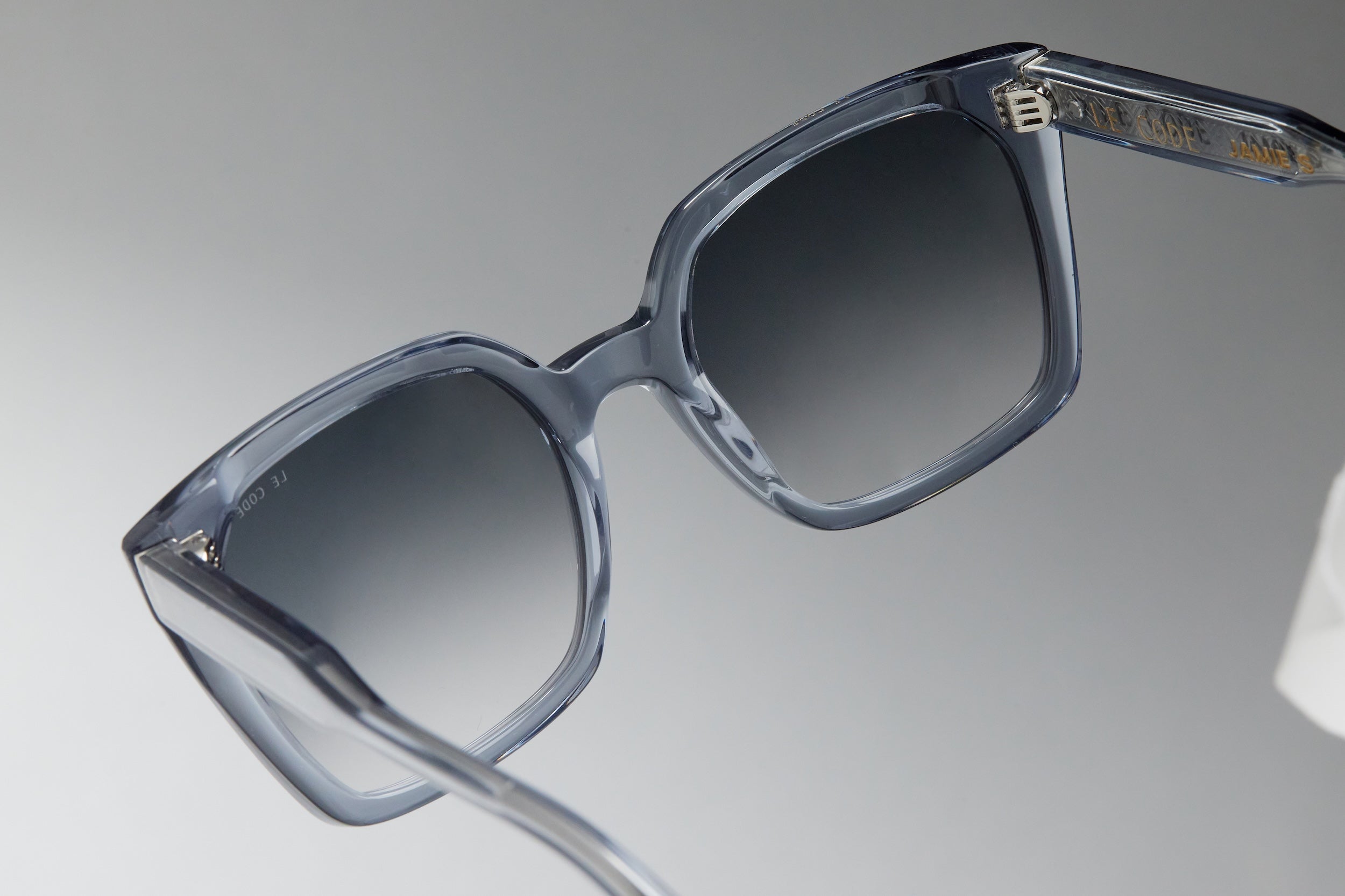 JAMIE S - TRANS GREY / GRADIENT GREY