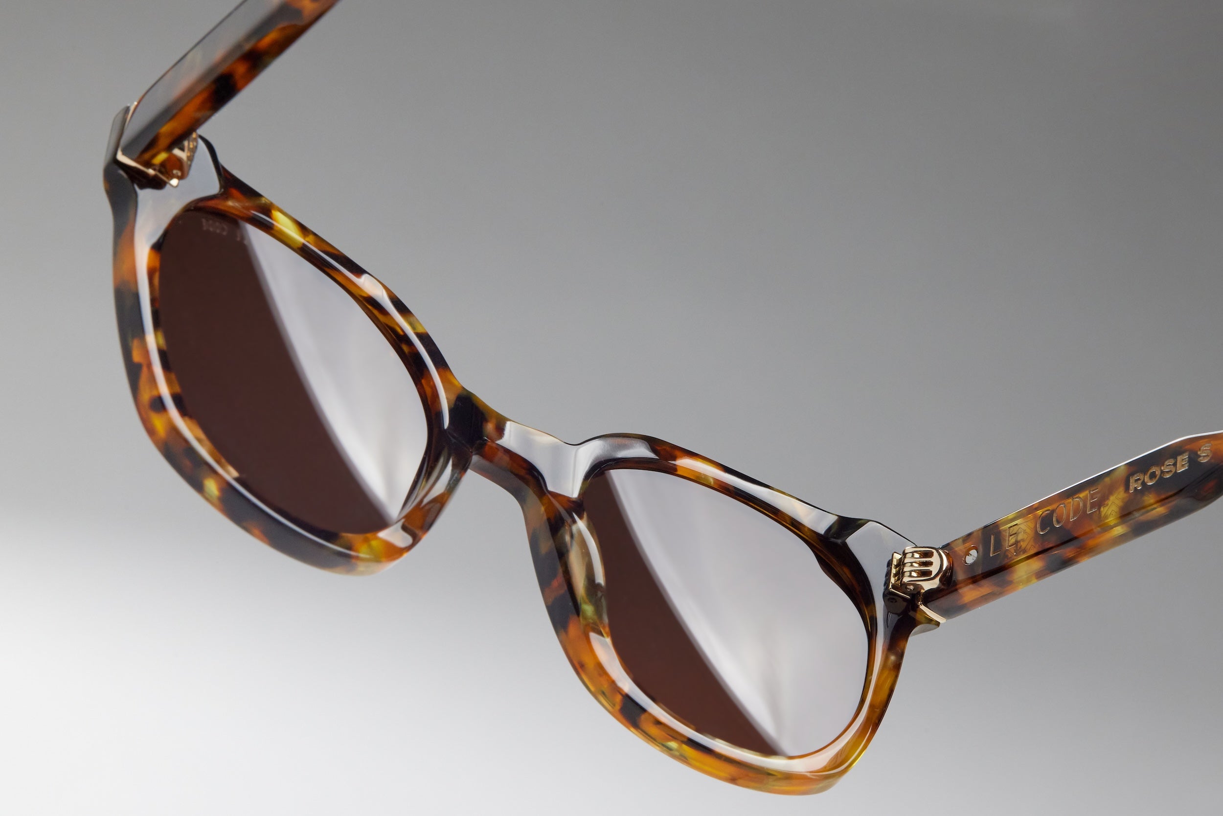 ROSE S - TORTOISE GREEN / BROWN