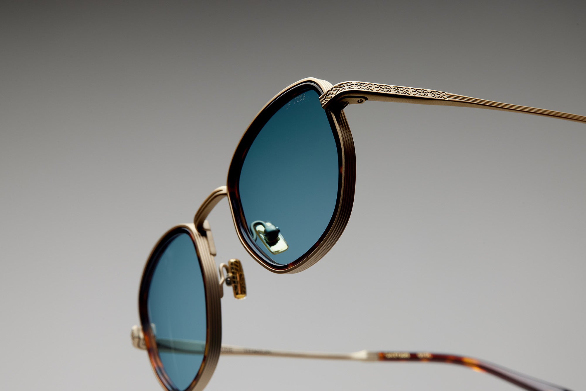 SATORI - MAT GOLD / LIGHT BLUE 014L